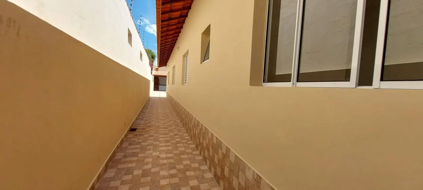 Foto 8 de Casa com 3 quartos à venda, 225m2 em Mongagua - SP