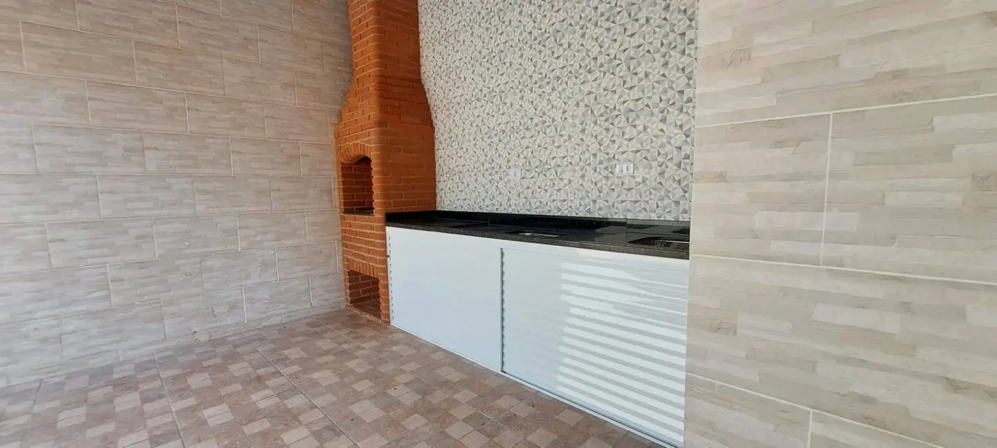 Foto 3 de Casa com 3 quartos à venda, 225m2 em Mongagua - SP