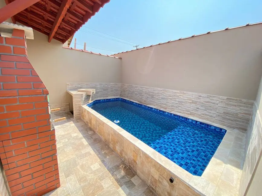 Foto 9 de Casa com 2 quartos à venda, 125m2 em Mongagua - SP