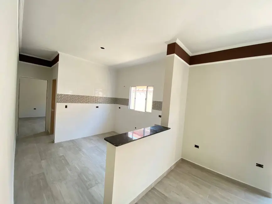 Foto 4 de Casa com 2 quartos à venda, 125m2 em Mongagua - SP