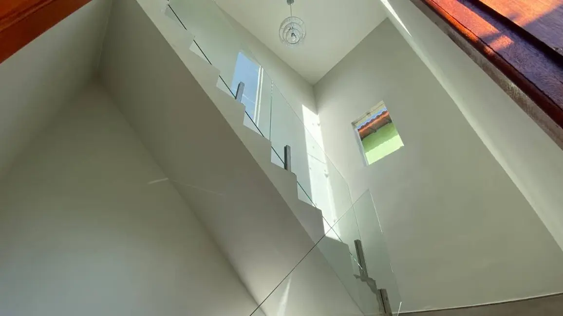 Casa com 2 quartos à venda, 150m2 em Itanhaem - SP - imagem 4 Foto 4 de Casa com 2 quartos à venda, 150m2 em Itanhaem - SP