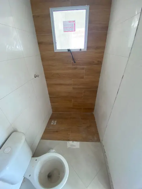 Casa com 2 quartos à venda, 60m2 em Itanhaem - SP - imagem 8 Foto 8 de Casa com 2 quartos à venda, 60m2 em Itanhaem - SP