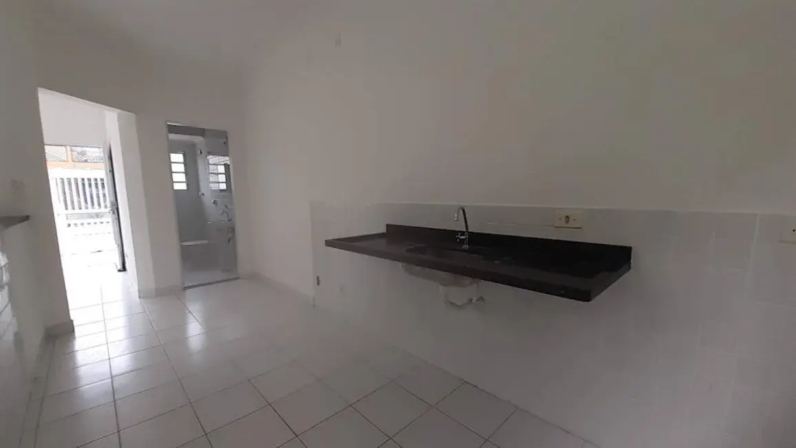 Foto 5 de Casa com 2 quartos à venda, 98m2 em Mongagua - SP