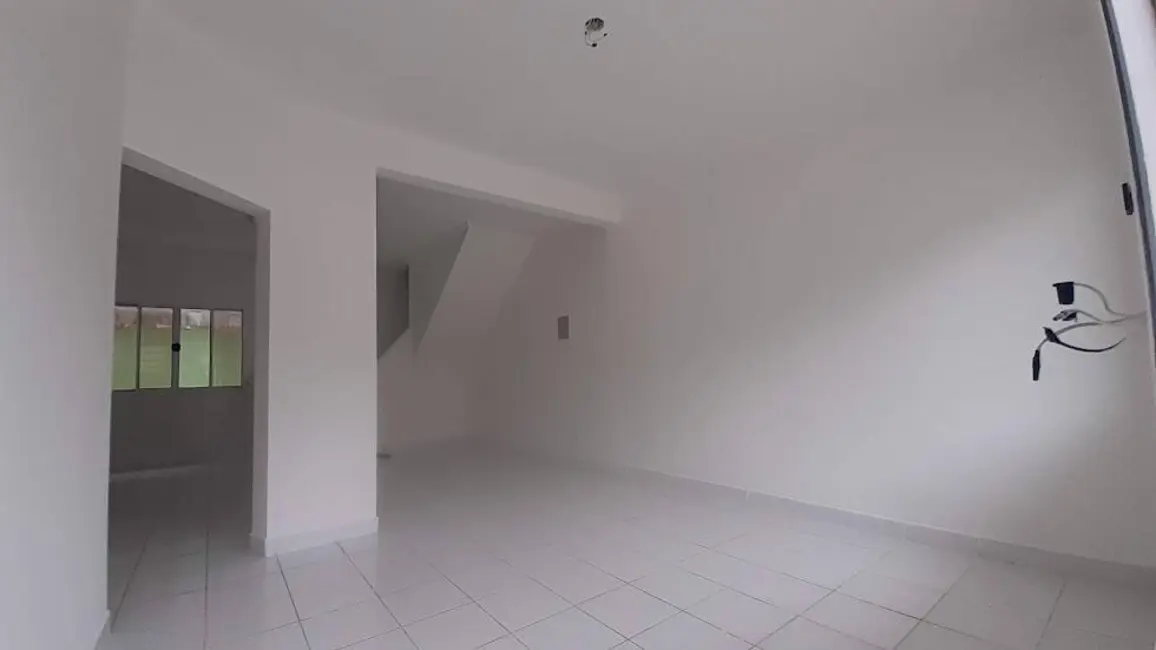 Foto 3 de Casa com 2 quartos à venda, 98m2 em Mongagua - SP