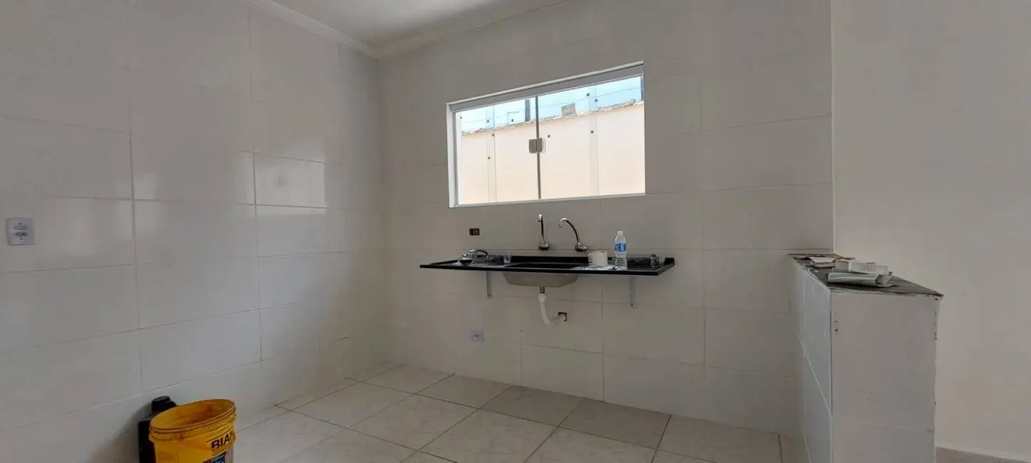 Foto 5 de Casa com 2 quartos à venda, 150m2 em Mongagua - SP