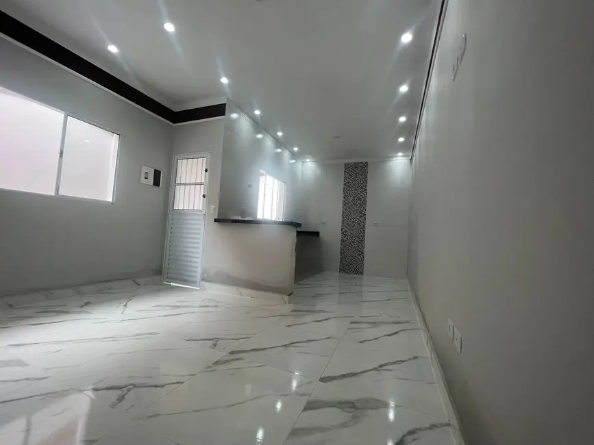 Foto 5 de Casa com 2 quartos à venda, 150m2 em Itanhaem - SP