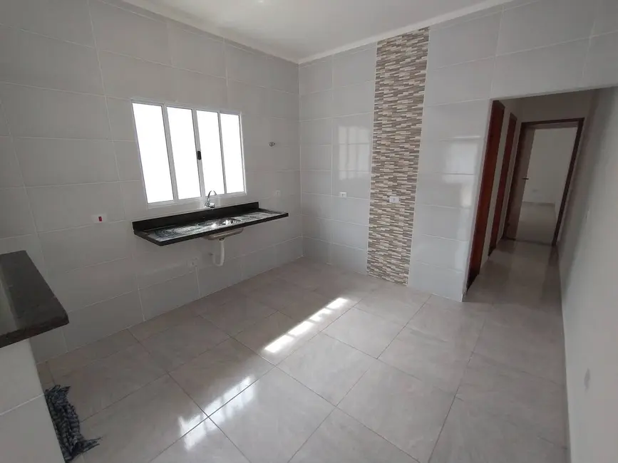 Foto 5 de Casa com 2 quartos à venda, 150m2 em Itanhaem - SP