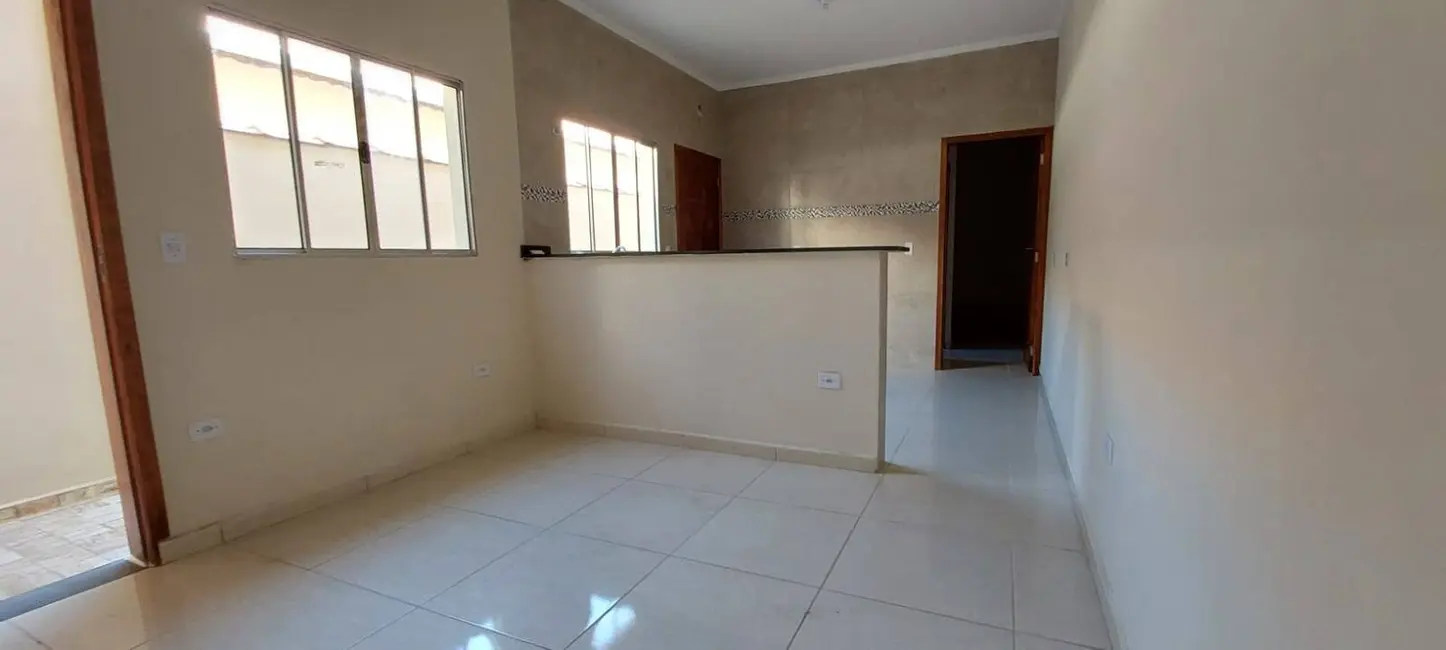 Foto 5 de Casa com 2 quartos à venda, 150m2 em Itanhaem - SP