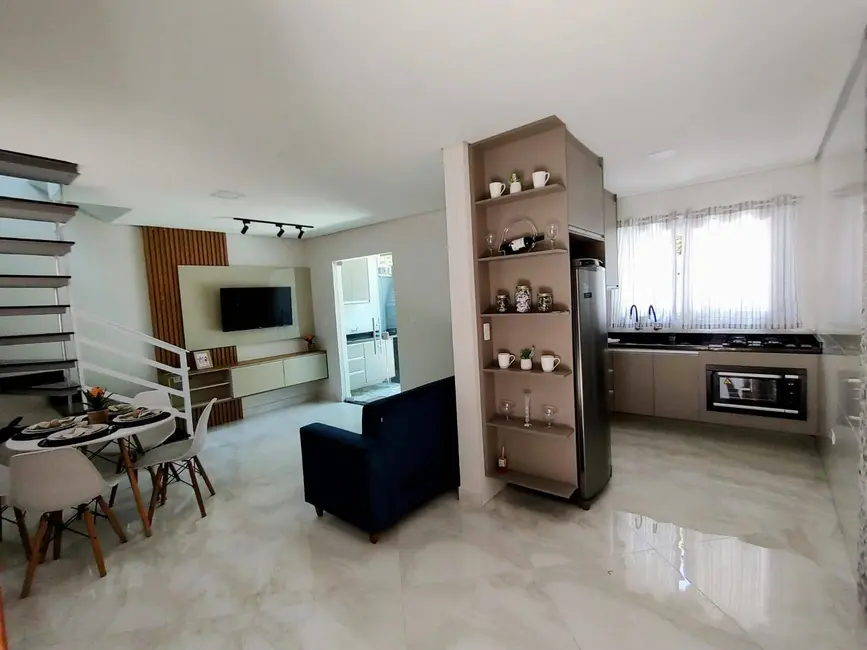 Foto 4 de Casa com 2 quartos à venda, 64m2 em Itanhaem - SP
