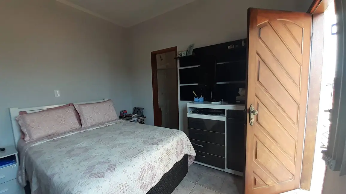 Casa com 3 quartos à venda, 146m2 em Agenor de Campos, Mongagua - SP - imagem 7 Foto 7 de Casa com 3 quartos à venda, 146m2 em Agenor de Campos, Mongagua - SP