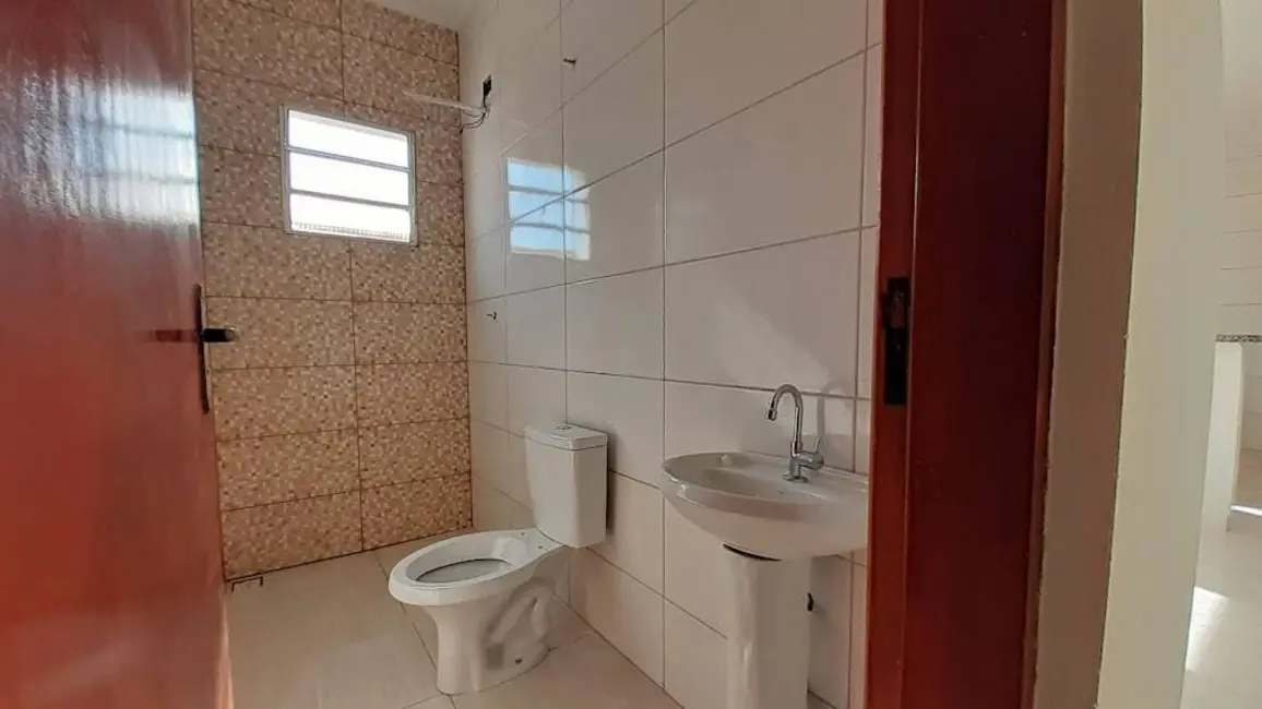 Foto 4 de Casa com 2 quartos à venda, 125m2 em Mongagua - SP