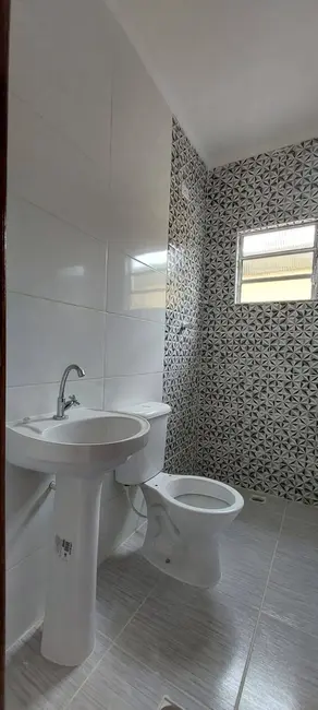 Foto 6 de Casa com 2 quartos à venda, 150m2 em Mongagua - SP