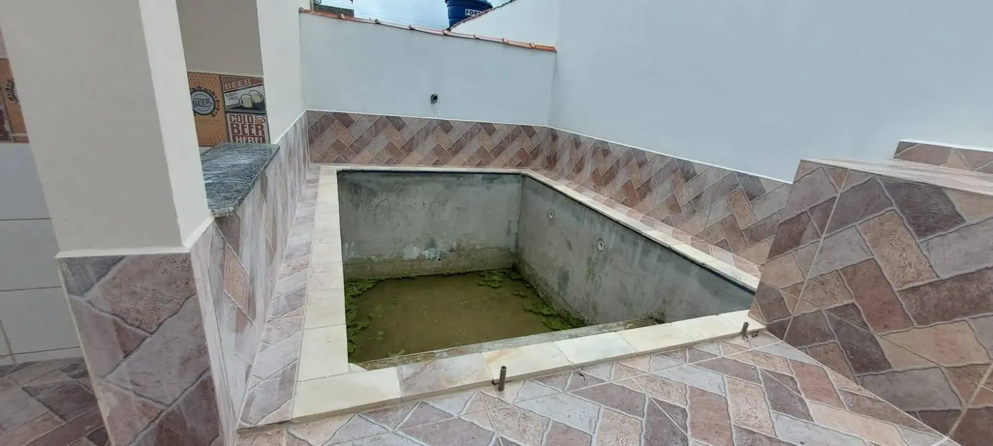 Foto 3 de Casa com 2 quartos à venda, 60m2 em Mongagua - SP