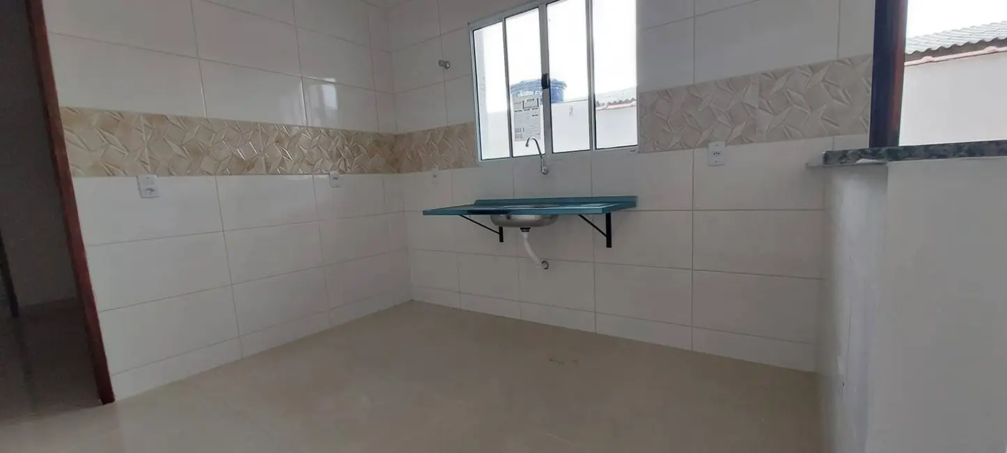 Foto 9 de Casa com 2 quartos à venda, 60m2 em Mongagua - SP