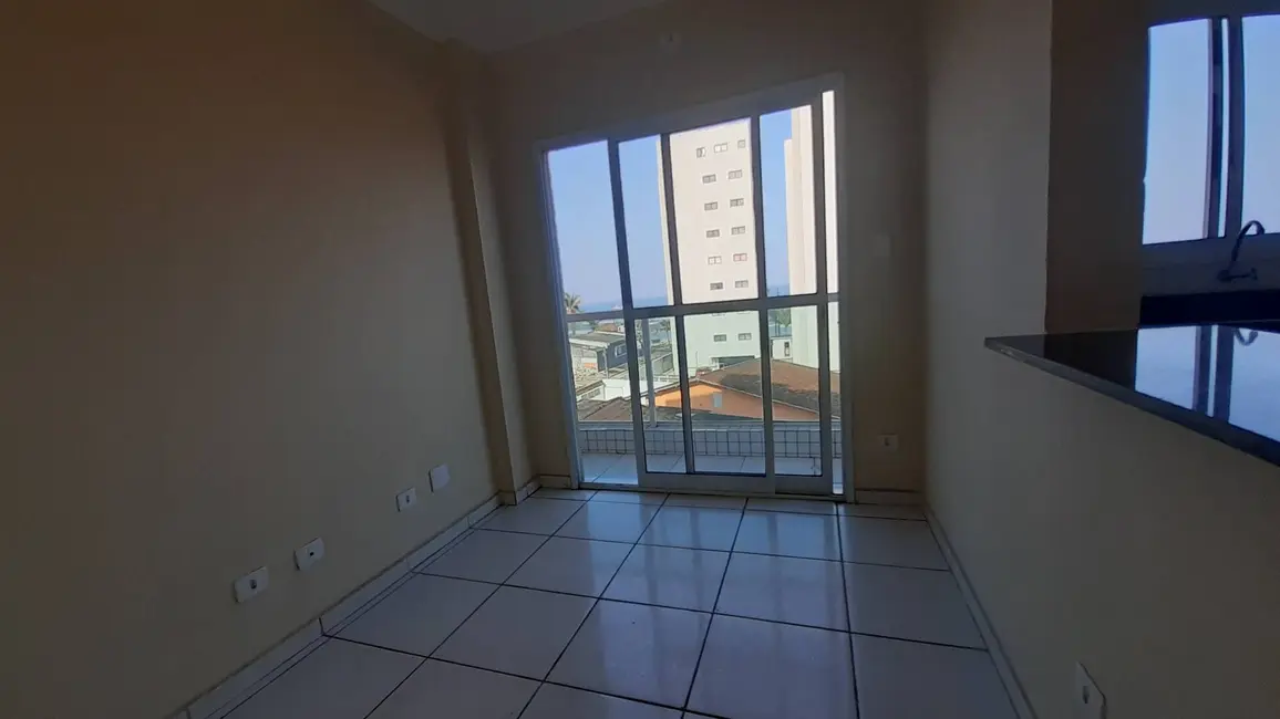 Foto 12 de Apartamento à venda, 61m2 em Mongagua - SP