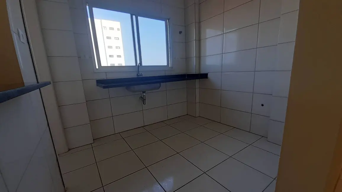 Foto 5 de Apartamento à venda, 61m2 em Mongagua - SP