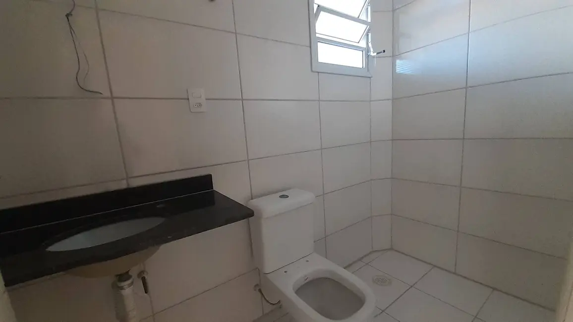 Foto 9 de Apartamento à venda, 61m2 em Mongagua - SP