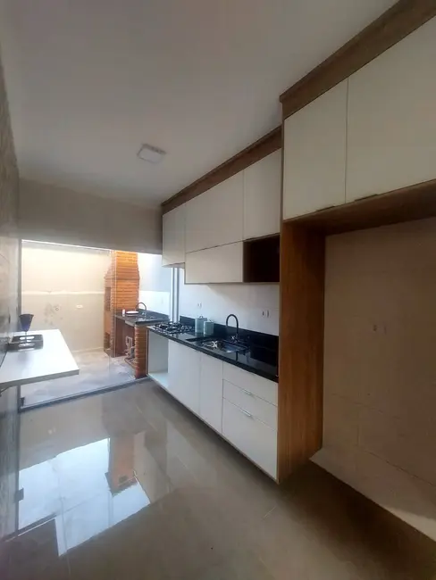 Foto 5 de Casa com 2 quartos à venda, 46m2 em Itanhaem - SP