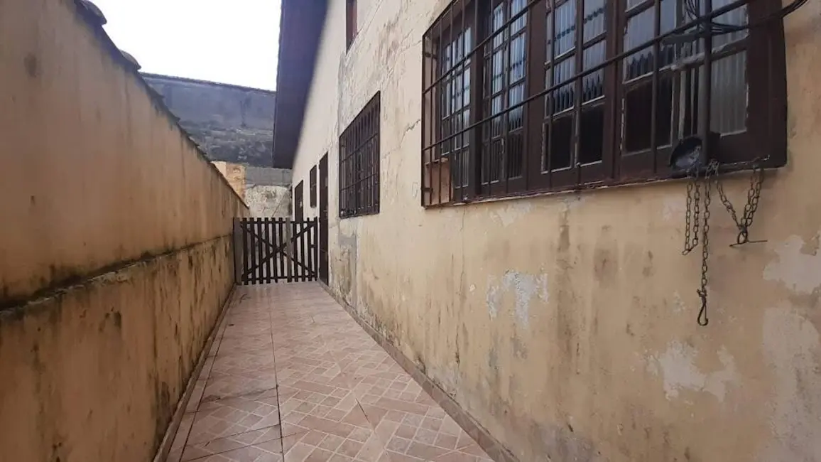 Foto 9 de Casa com 2 quartos à venda, 60m2 em Mongagua - SP