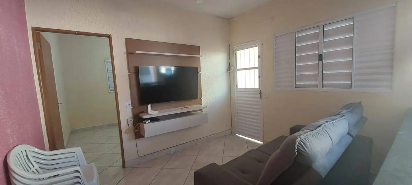 Foto 5 de Casa com 2 quartos à venda, 125m2 em Mongagua - SP