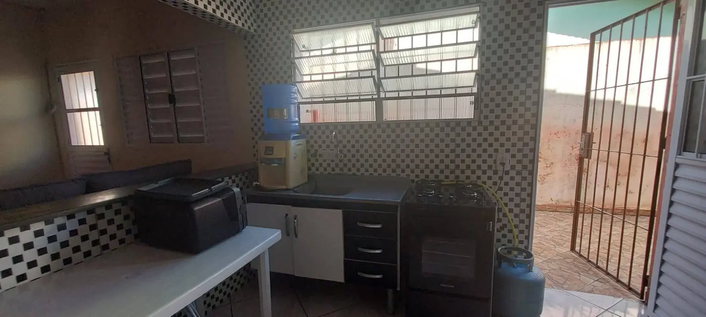 Foto 4 de Casa com 2 quartos à venda, 125m2 em Mongagua - SP