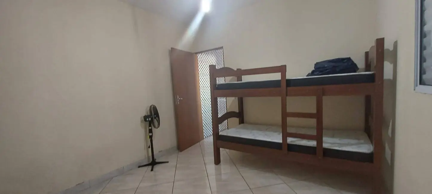 Foto 9 de Casa com 2 quartos à venda, 125m2 em Mongagua - SP