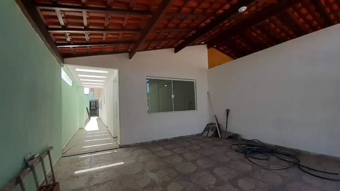 Foto 1 de Casa com 3 quartos à venda em Mongagua - SP