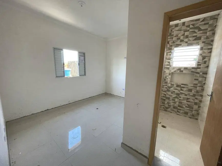 Foto 9 de Casa com 2 quartos à venda, 125m2 em Itanhaem - SP
