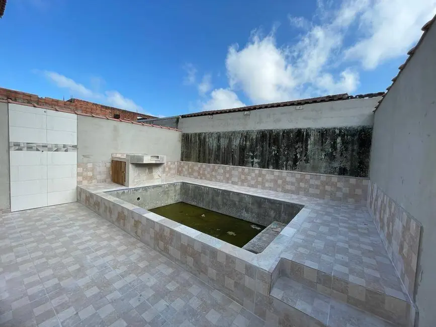 Foto 3 de Casa com 2 quartos à venda, 125m2 em Itanhaem - SP