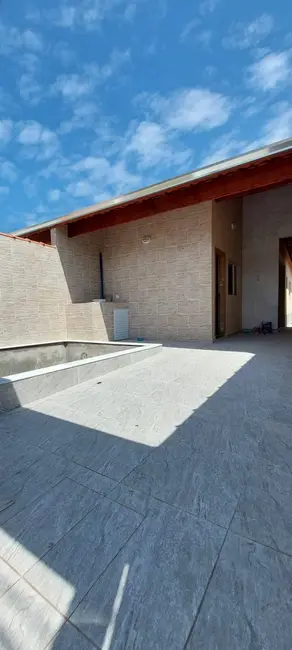 Foto 1 de Casa com 2 quartos à venda, 125m2 em Mongagua - SP