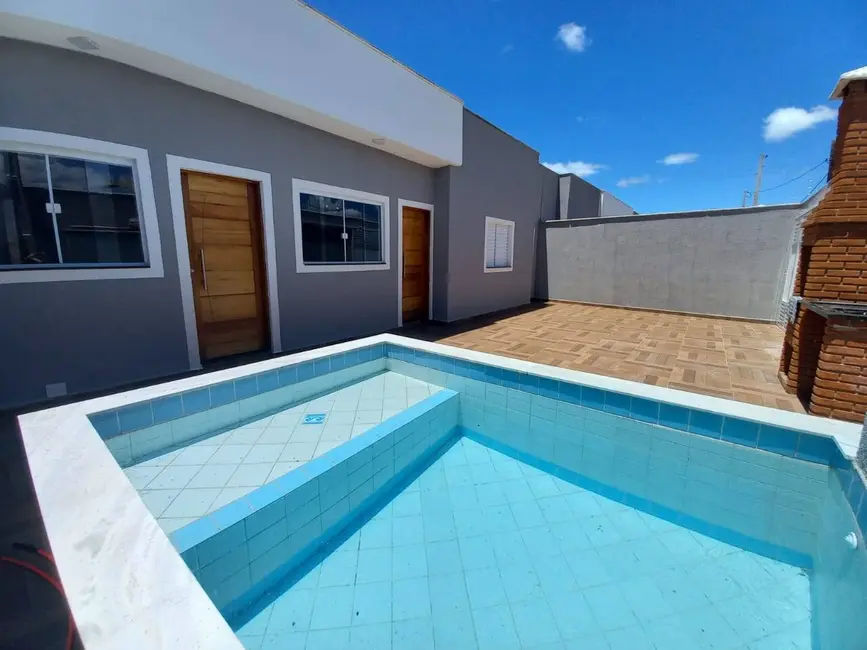 Foto 1 de Casa à venda, 158m2 em Itanhaem - SP