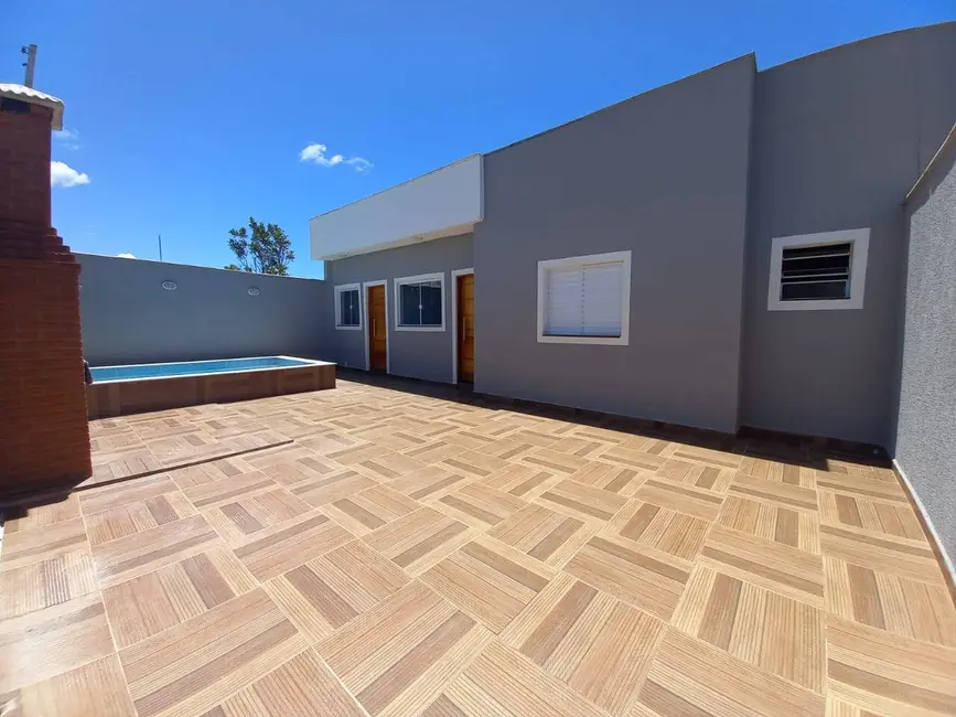 Foto 3 de Casa à venda, 158m2 em Itanhaem - SP