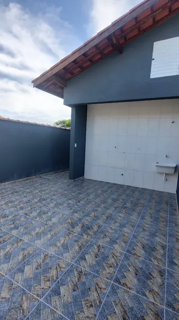 Foto 9 de Casa com 2 quartos à venda, 135m2 em Itanhaem - SP