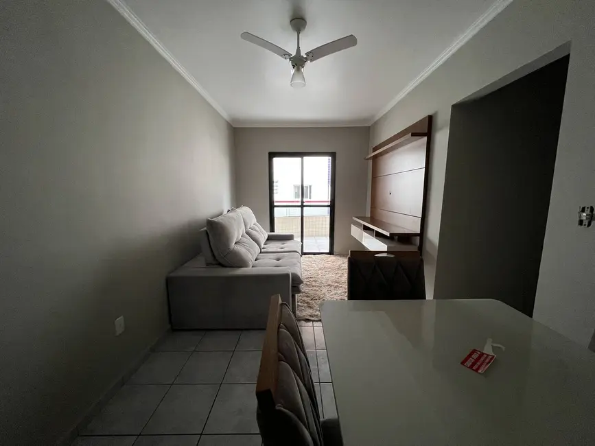 Foto 2 de Apartamento com 2 quartos à venda, 82m2 em Praia Grande - SP