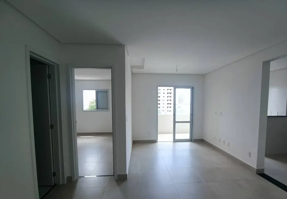Foto 2 de Apartamento com 1 quarto à venda, 58m2 em Praia Grande - SP