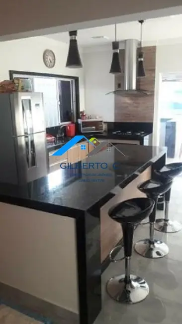 Casa de Condomínio com 3 quartos à venda, 450m2 em Piratininga - SP - imagem 2 Foto 2 de Casa de Condomínio com 3 quartos à venda, 450m2 em Piratininga - SP