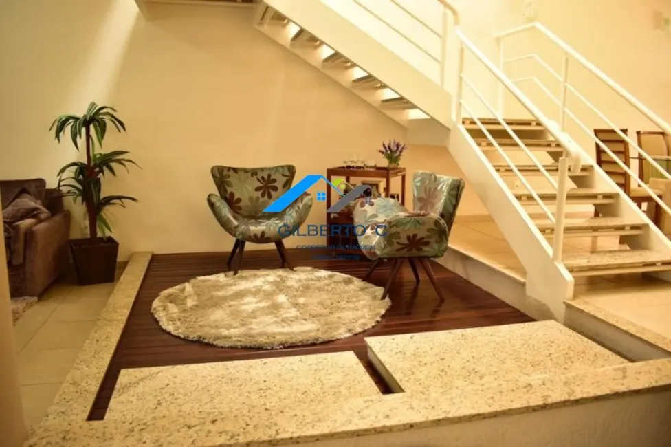 Foto 6 de Sobrado com 4 quartos à venda, 338m2 em Vila São João da Boa Vista, Bauru - SP