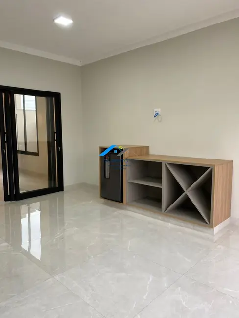 Foto 2 de Casa de Condomínio com 3 quartos à venda, 450m2 em Piratininga - SP