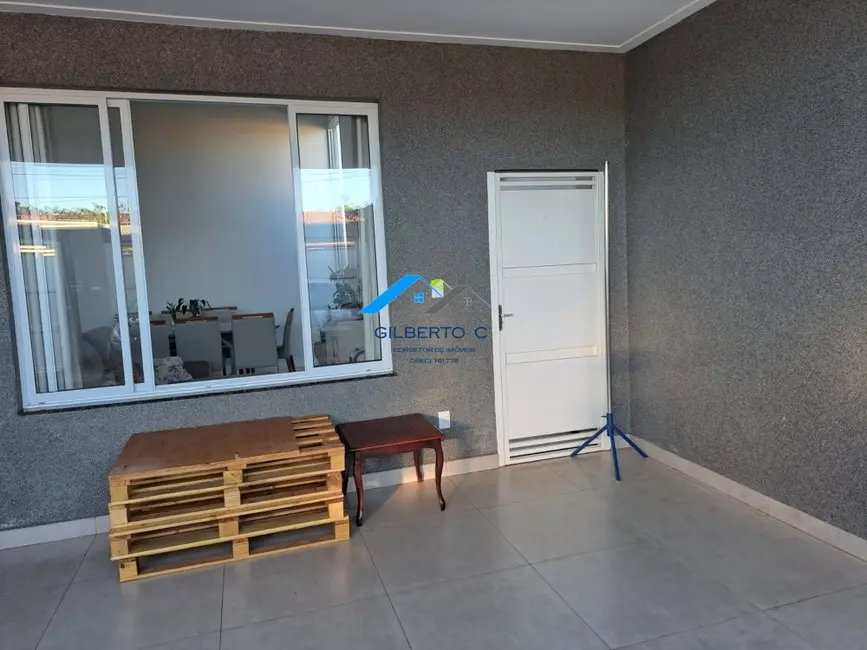 Casa com 3 quartos à venda, 175m2 em Piratininga - SP - imagem 4 Foto 4 de Casa com 3 quartos à venda, 175m2 em Piratininga - SP