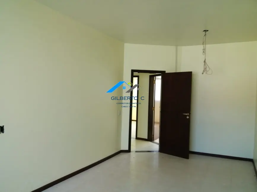 Casa com 3 quartos à venda, 700m2 em Atuba, Curitiba - PR - imagem 4 Foto 4 de Casa com 3 quartos à venda, 700m2 em Atuba, Curitiba - PR