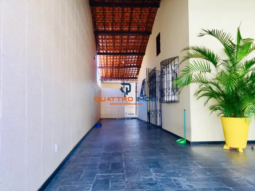 Foto 2 de Casa com 4 quartos à venda, 195m2 em Coroa do Meio, Aracaju - SE