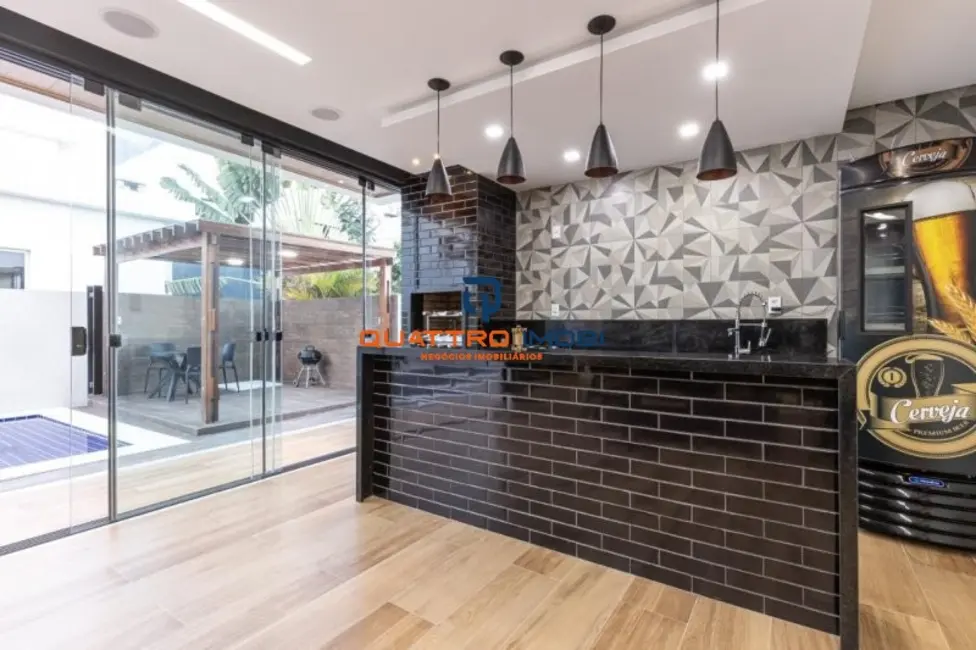 Foto 5 de Casa com 4 quartos à venda, 350m2 em Aracaju - SE