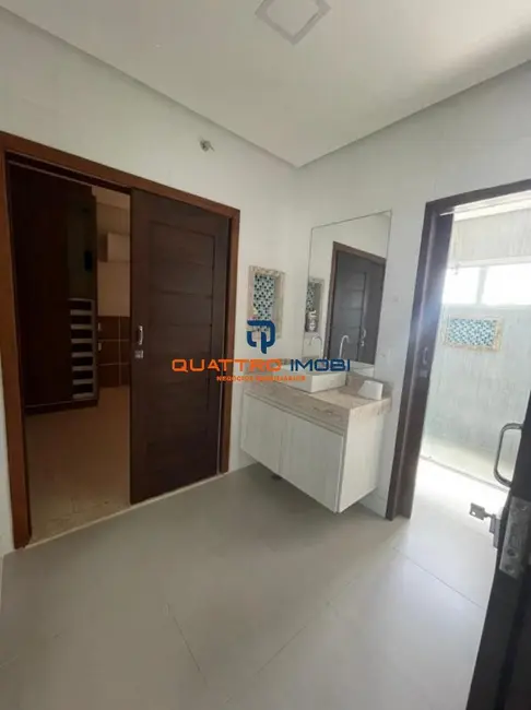 Foto 9 de Casa com 5 quartos à venda, 269m2 em Centro, Barra Dos Coqueiros - SE