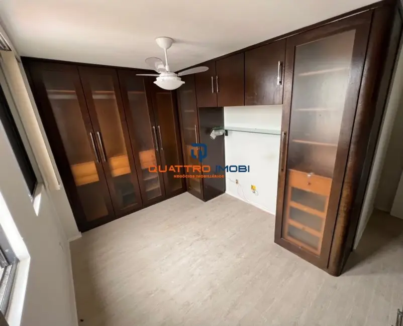 Apartamento com 2 quartos à venda, 79m2 em Treze de Julho, Aracaju - SE - imagem 2 Foto 2 de Apartamento com 2 quartos à venda, 79m2 em Treze de Julho, Aracaju - SE