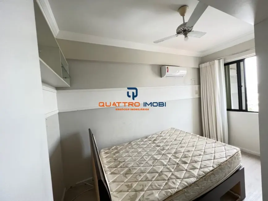 Apartamento com 2 quartos à venda, 79m2 em Treze de Julho, Aracaju - SE - imagem 4 Foto 4 de Apartamento com 2 quartos à venda, 79m2 em Treze de Julho, Aracaju - SE