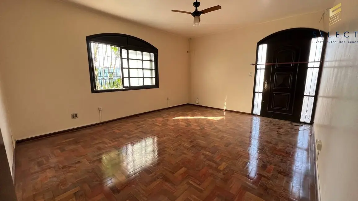 Foto 2 de Casa com 3 quartos à venda, 320m2 em Juscelino Kubitschek, Santa Maria - RS