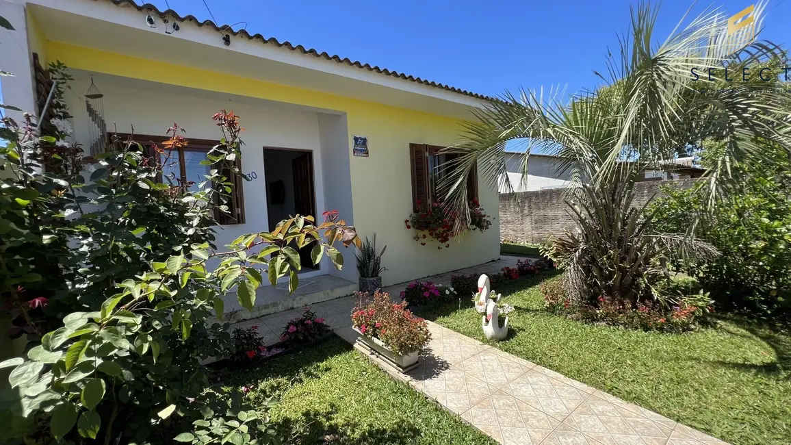 Foto 1 de Casa com 2 quartos à venda, 98m2 em Pinheiro Machado, Santa Maria - RS