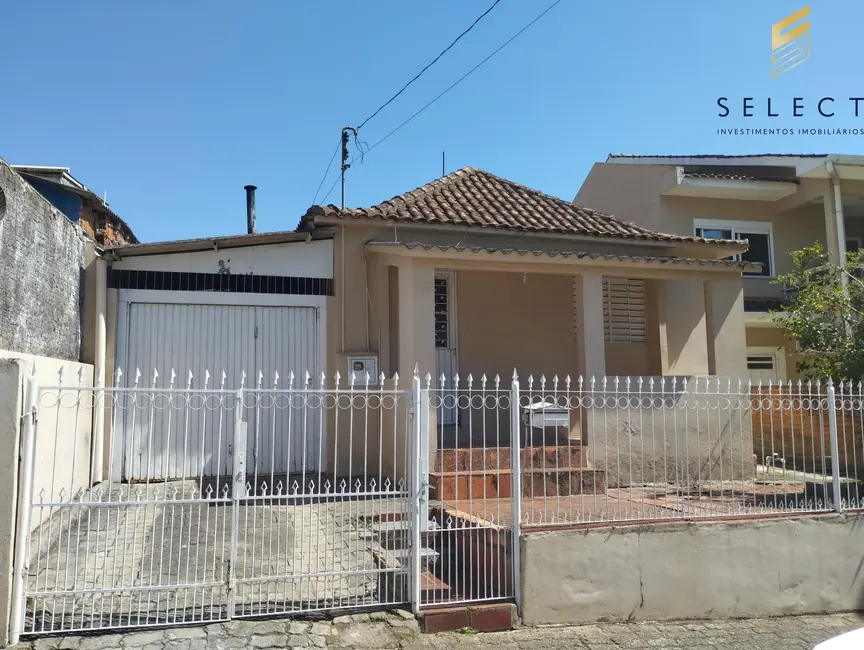 Foto 1 de Casa com 2 quartos à venda, 380m2 em Menino Jesus, Santa Maria - RS