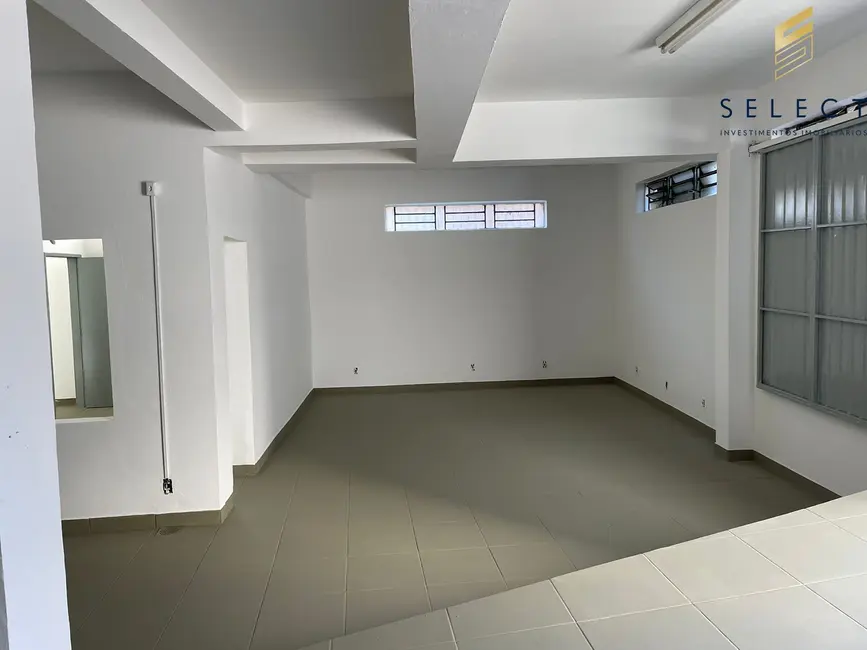 Foto 2 de Sala Comercial com 1 quarto para alugar, 129m2 em Nossa Senhora de Fátima, Santa Maria - RS