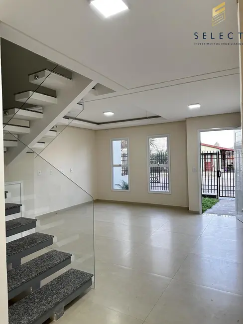 Foto 2 de Casa com 3 quartos à venda, 145m2 em Pinheiro Machado, Santa Maria - RS